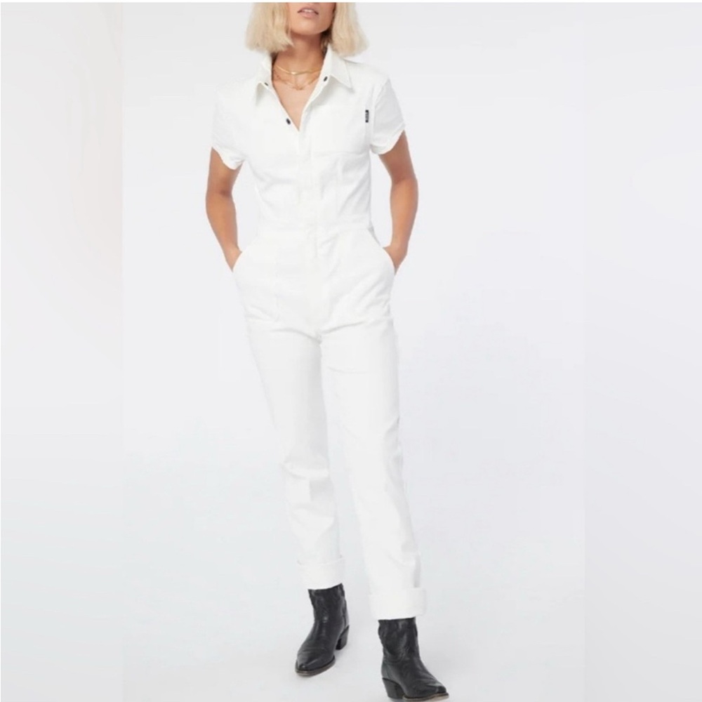 NWOT WHITE JUMPSUIT SIZE L

ATWYLD - Pit Crew Jumpsuit

Never worn! - Picture 2 of 3